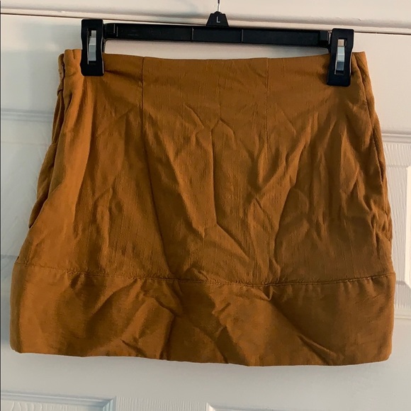 Free People gold stretchy miniskirt - Picture 2 of 8